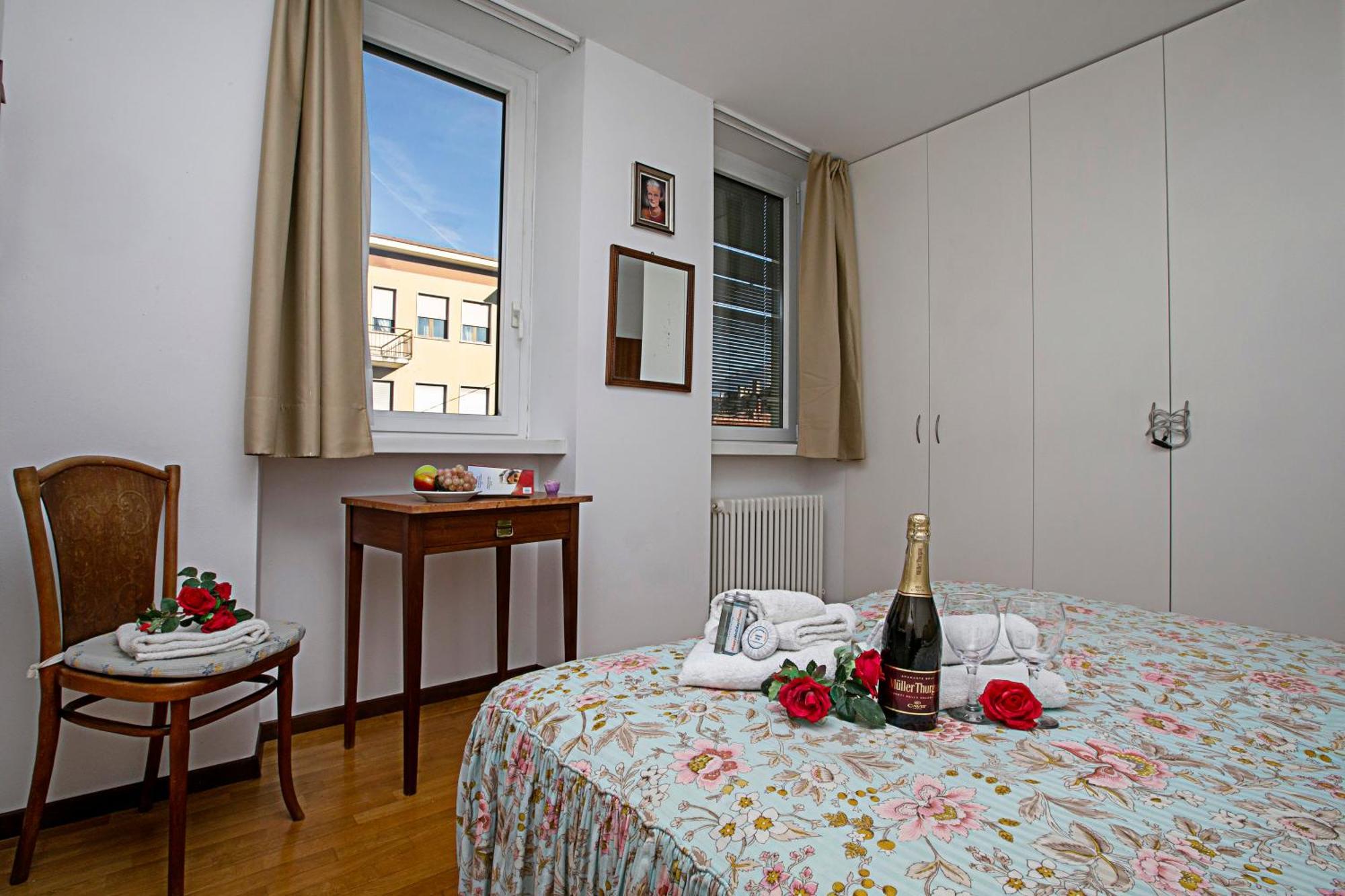 Riva Centro Apartment - Happy Rentals Dış mekan fotoğraf