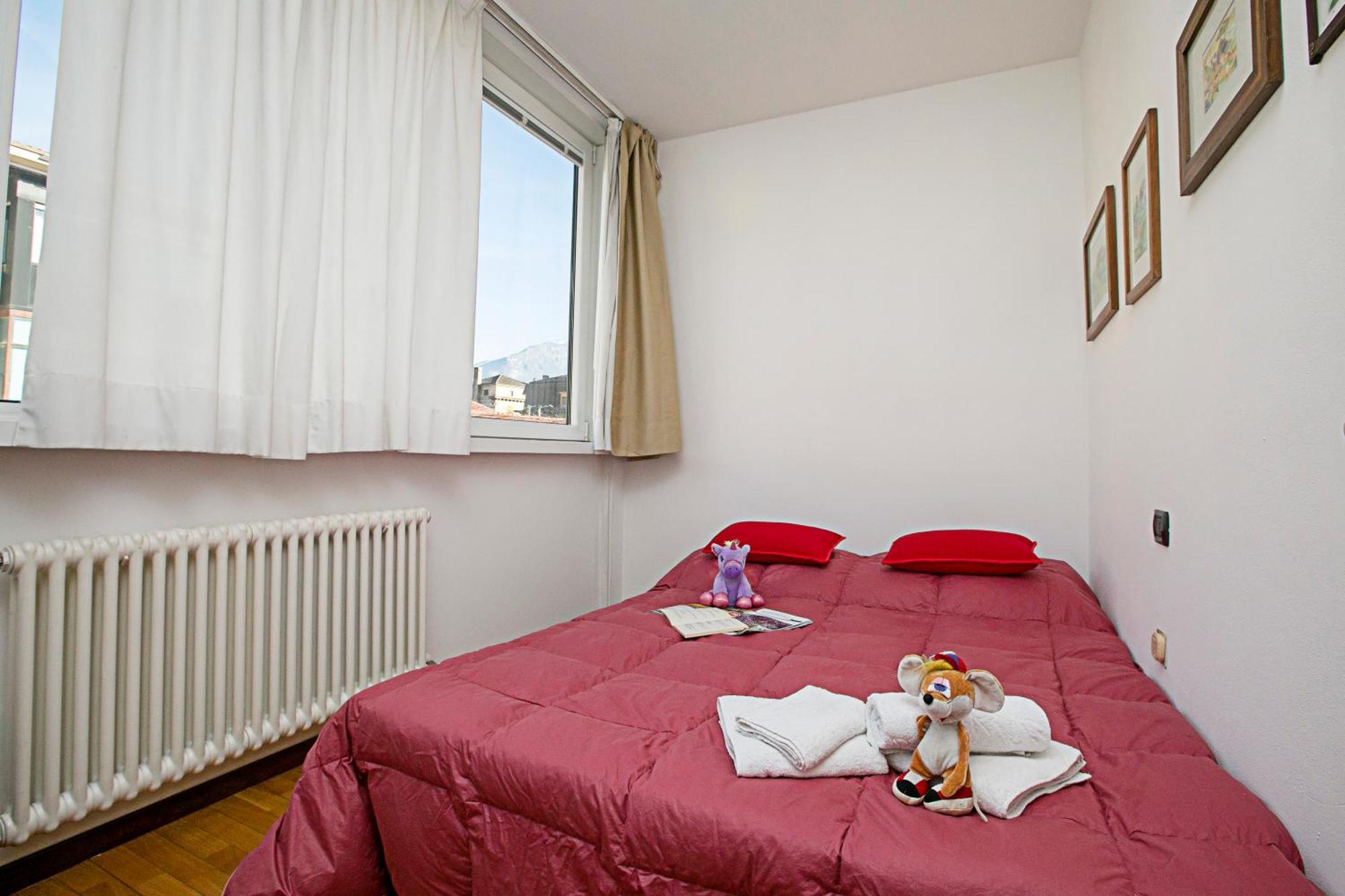 Riva Centro Apartment - Happy Rentals Dış mekan fotoğraf