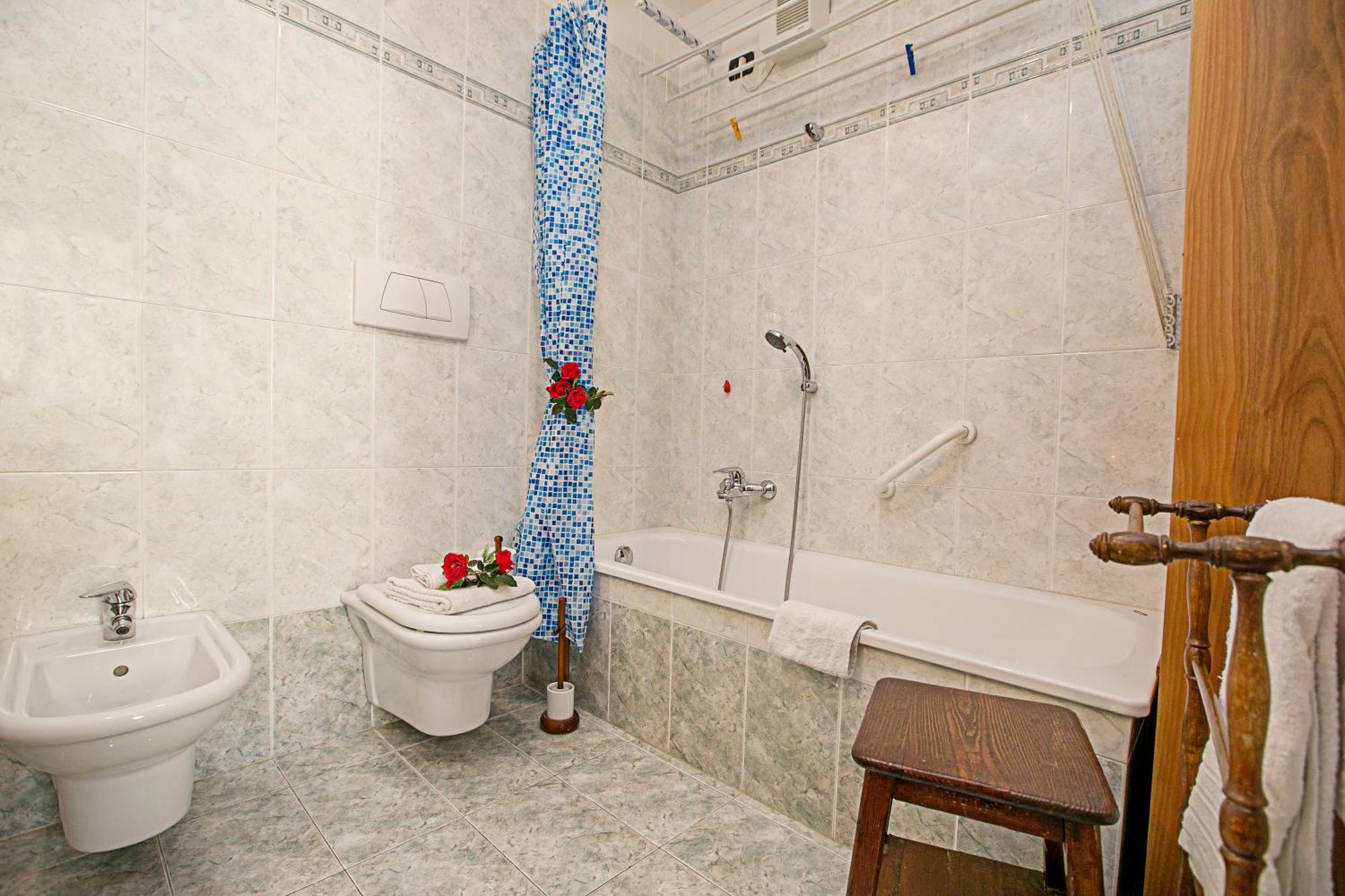 Riva Centro Apartment - Happy Rentals Dış mekan fotoğraf